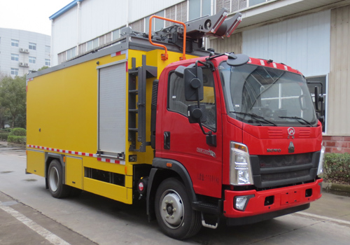 重汽豪沃遠(yuǎn)程供排水搶險(xiǎn)車(chē)（管線車(chē)）
